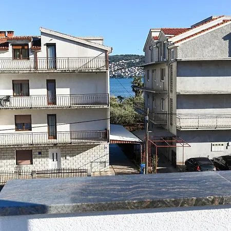 Apartment Sky *