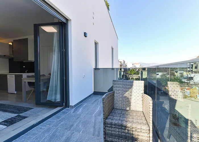 شقة Sky تروغير