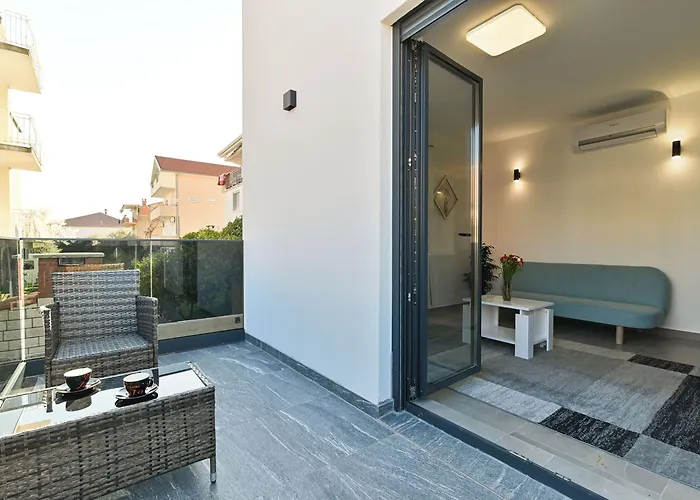 شقة Sky تروغير