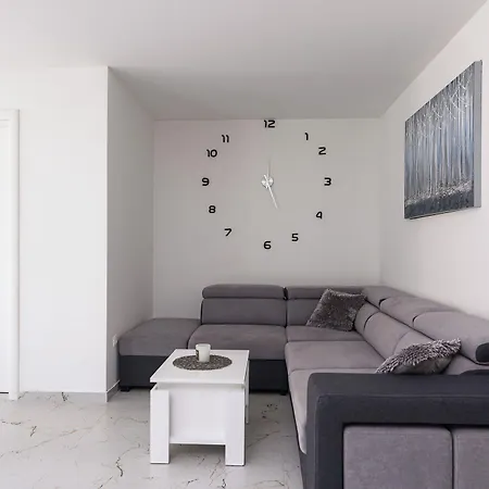 Sky Apartman *